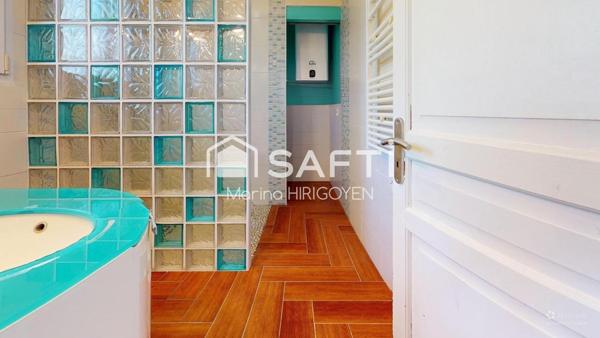 Plain pied 140M2, 4 chambres, Piscine, Garage.