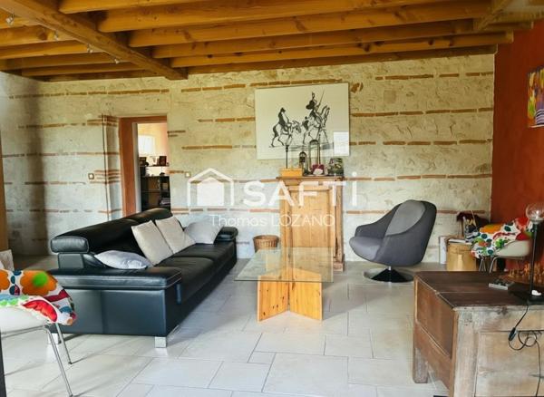 Maison en pierre de 172 m2 à vendre à Brax