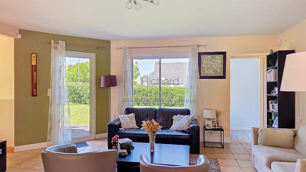 Exclusivité ! Rare sur le marché maison avec 6 chambres dont 3 au rdc et 3 salles de bains/eau 170 m2
