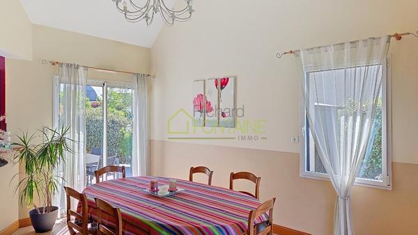 Exclusivité ! Rare sur le marché maison avec 6 chambres dont 3 au rdc et 3 salles de bains/eau 170 m2