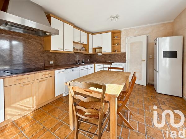 Maison à vendre 6 pièces 142 m² Santeny