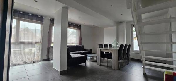 APPARTEMENT T4 DUPLEX BARBERAZ