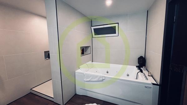 Pavillon à BRESLES (60510)