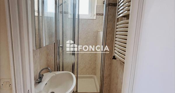 Location Studio 26 m² - Clichy 92110
