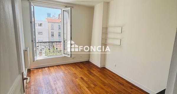 Location Studio 26 m² - Clichy 92110