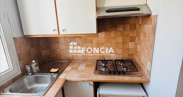 Location Studio 26 m² - Clichy 92110