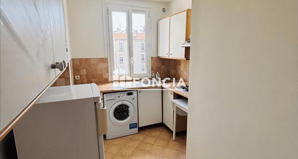 Location Studio 26 m² - Clichy 92110