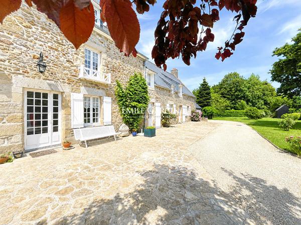 A vendre propriété de caractère de 240m² Lancieux