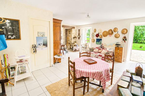 A vendre propriété de caractère de 240m² Lancieux
