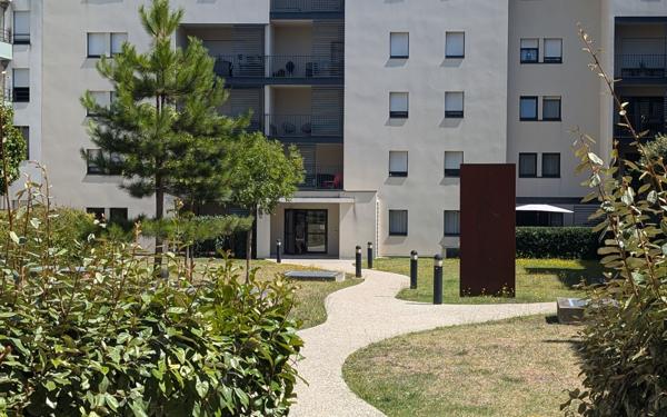 Appartement à vendre    3 pièces • 65,28 m2 Royan