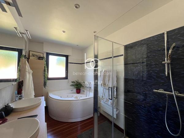 SARZEAU Maison 6 pièces 143 m²