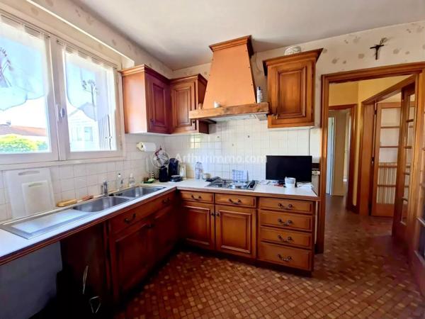 Vente                                                      Maison
                        
                     5 pièces                      100 m2                     à Aussillon
