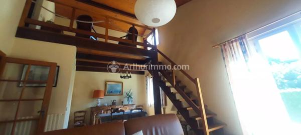 Vente                                                      Maison
                        
                     5 pièces                      100 m2                     à Aussillon