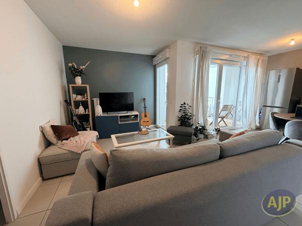Appartement à vendre Saint Medard En Jalles - 3 pièces, 63m² avec 2 chambre(s) à 239 000€ - AJP Immobilier Martignas-sur-Jalle