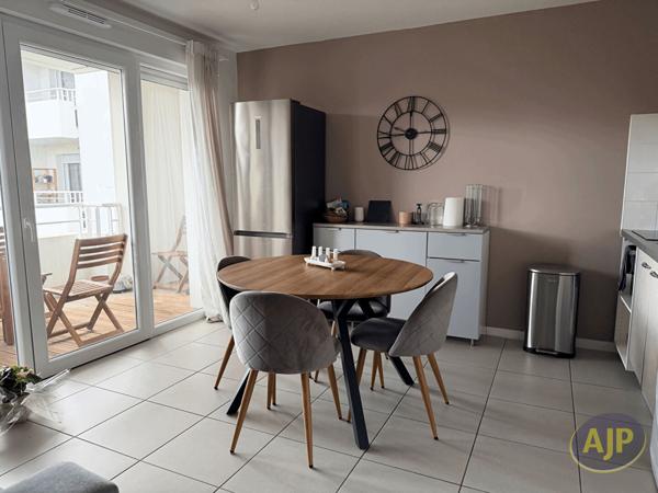 Appartement à vendre Saint Medard En Jalles - 3 pièces, 63m² avec 2 chambre(s) à 239 000€ - AJP Immobilier Martignas-sur-Jalle