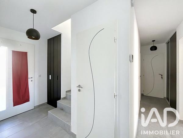 Maison à vendre 5 pièces 125,8 m² Cruseilles