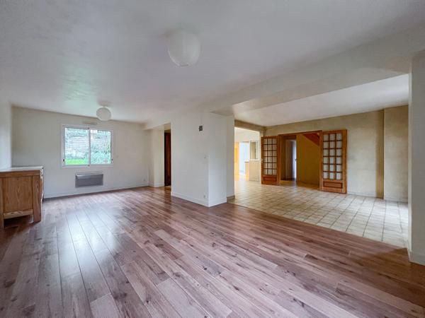 Maison Familiale de 161m² , 5 chambres, jardin, Avrillé