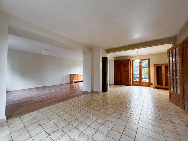 Maison Familiale de 161m² , 5 chambres, jardin, Avrillé