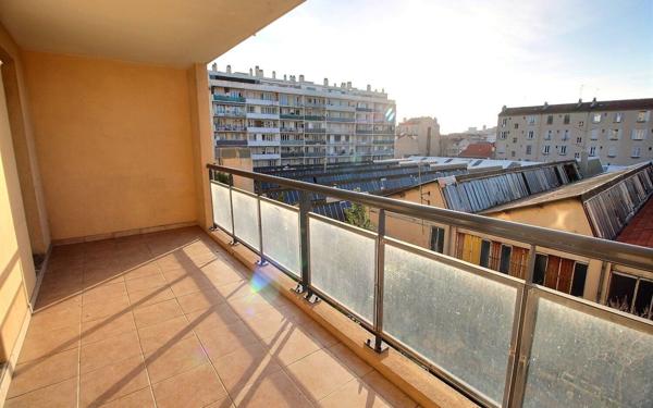 Appartement à vendre    4 pièces •  Marseille 10