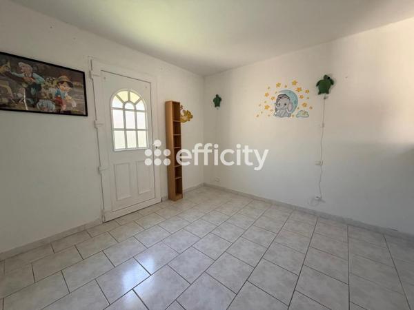 Maison
         4 pièces
        - 100 m² 310 000 € *