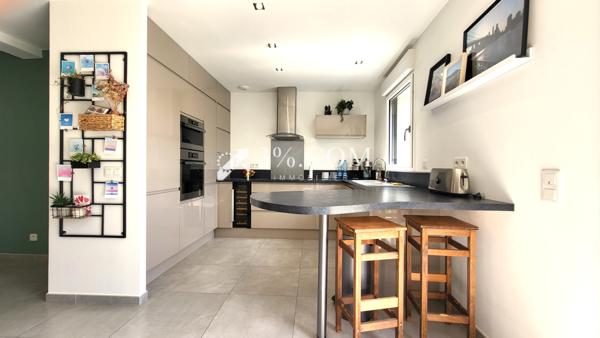 Maison 5 pièce(s) 3 chambre(s) 110.5 m²