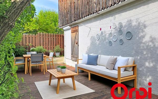 Maison à vendre    2 pièces • 84 m2 Saint-Julien-en-Genevois