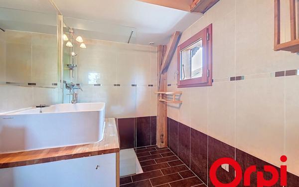 Maison à vendre    2 pièces • 84 m2 Saint-Julien-en-Genevois