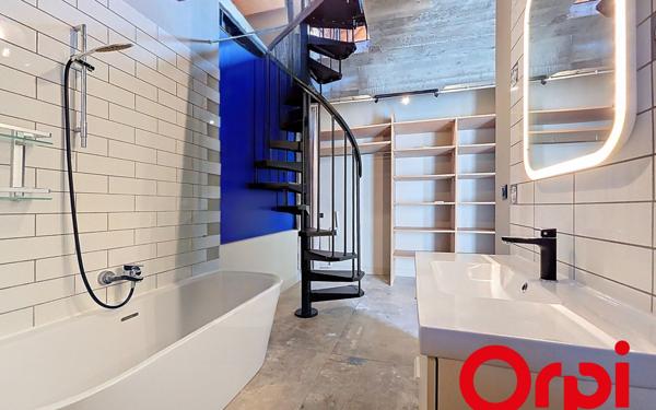 Maison à vendre    2 pièces • 84 m2 Saint-Julien-en-Genevois