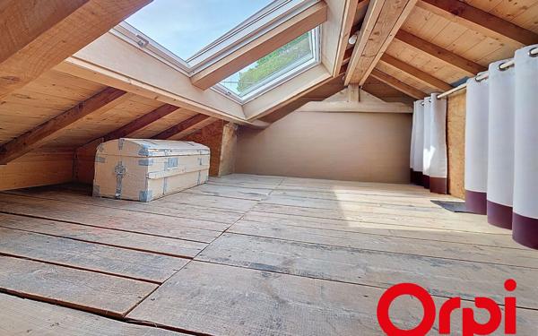 Maison à vendre    2 pièces • 84 m2 Saint-Julien-en-Genevois