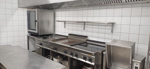 Fonds De Commerce
        
        - 80 m² 137 500 € *