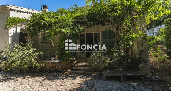 À vendre Maison 7 pièces 142.36 m² - Bormes-les-mimosas 83230