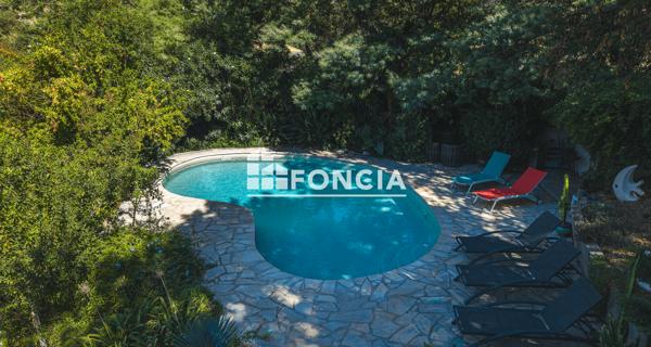À vendre Maison 7 pièces 142.36 m² - Bormes-les-mimosas 83230
