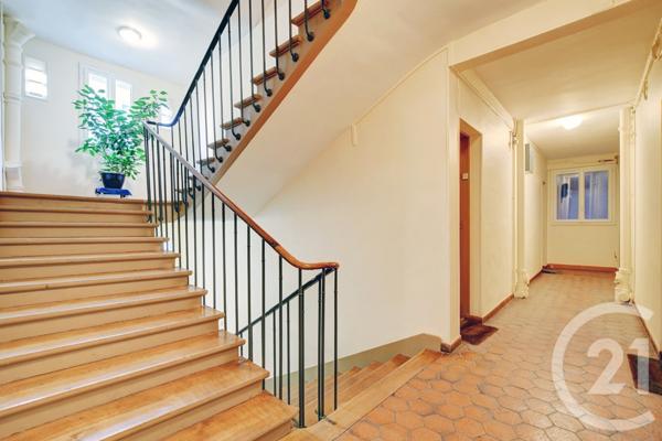 Appartement F2 à vendre  2 pièces - 40 m2 PARIS - 75010