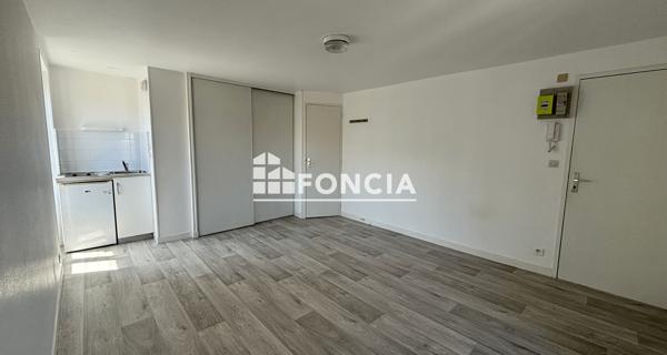 Location Studio 22 m² - Clermont-ferrand 63000