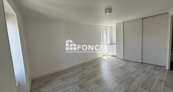 Location Studio 22 m² - Clermont-ferrand 63000