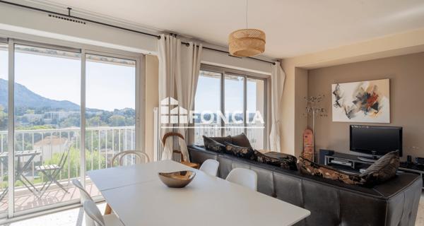 À vendre Appartement 4 pièces 92.83 m² - Marseille 13008