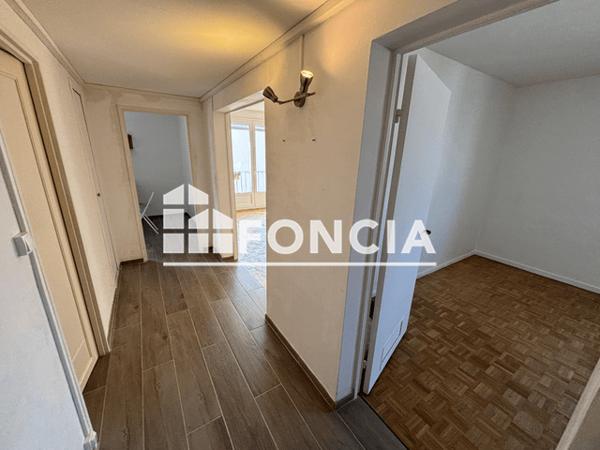 Location Appartement 2 pièces 51.73 m² - Epernay 51200