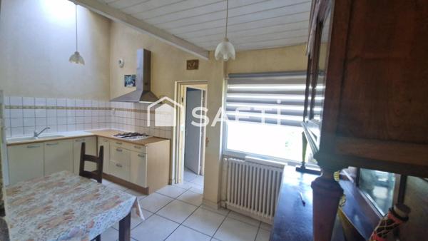 Maison 3 chambres 138 m², jardin.