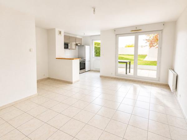 ANGERS ! APPARTEMENT T3 AVEC TERRASSE ET 2 PARKINGS