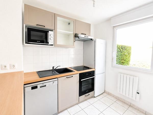 ANGERS ! APPARTEMENT T3 AVEC TERRASSE ET 2 PARKINGS