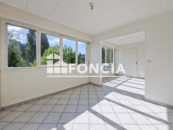 Location Appartement 4 pièces 76.74 m² - LE SAINT OLIVE Voiron 38500
