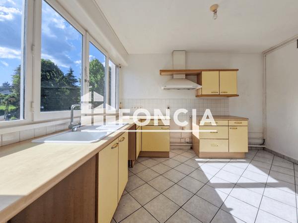 Location Appartement 4 pièces 76.74 m² - LE SAINT OLIVE Voiron 38500