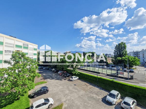 Location Appartement 4 pièces 76.74 m² - LE SAINT OLIVE Voiron 38500