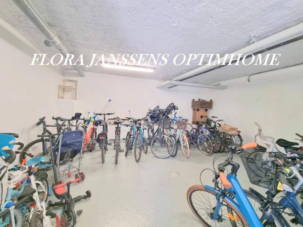 APPARTEMENT 4 CHAMBRES AVEC PATIO, LOGGIA ET PARKING