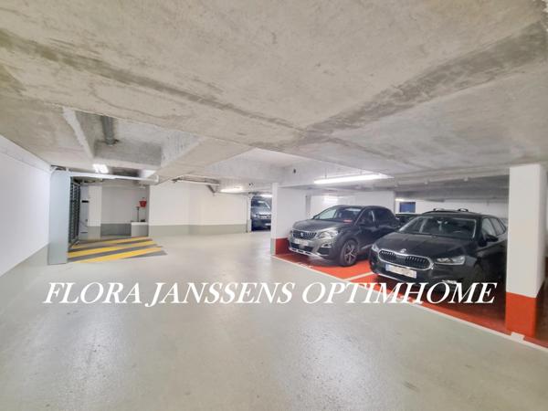 APPARTEMENT 4 CHAMBRES AVEC PATIO, LOGGIA ET PARKING