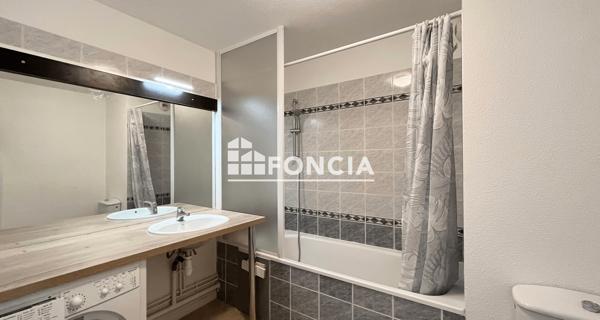 Location Appartement meublé 2 pièces 50.9 m² - Beaumont 63110
