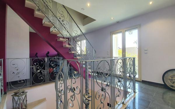 Maison à vendre    6 pièces •  Brie-Comte-Robert