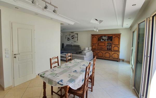 Maison à vendre    6 pièces •  Brie-Comte-Robert