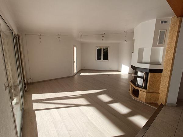 Maison T5 avec piscine et garage