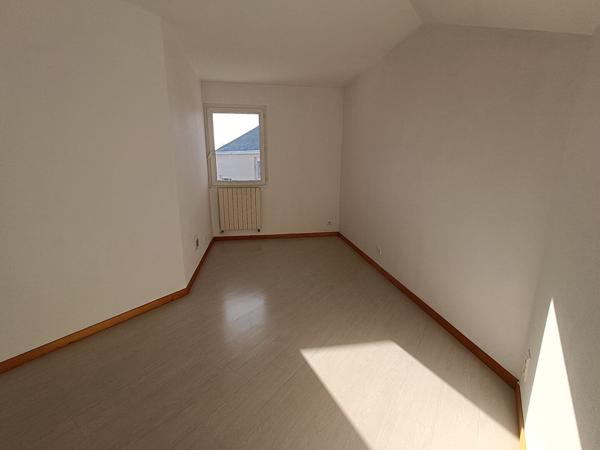 Maison T5 avec piscine et garage